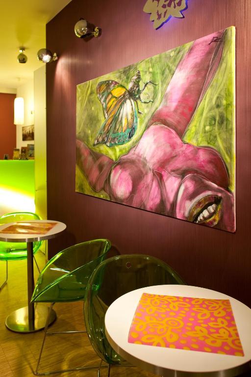 Dahlia Inn Prague Ngoại thất bức ảnh